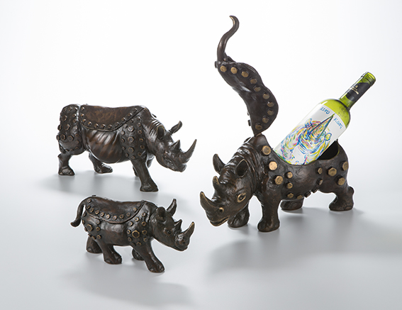 《犀牛尊家族》青銅雕塑系列
