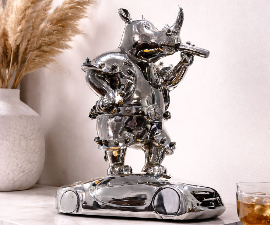 Deep Pocket – detail of cigar and upper form