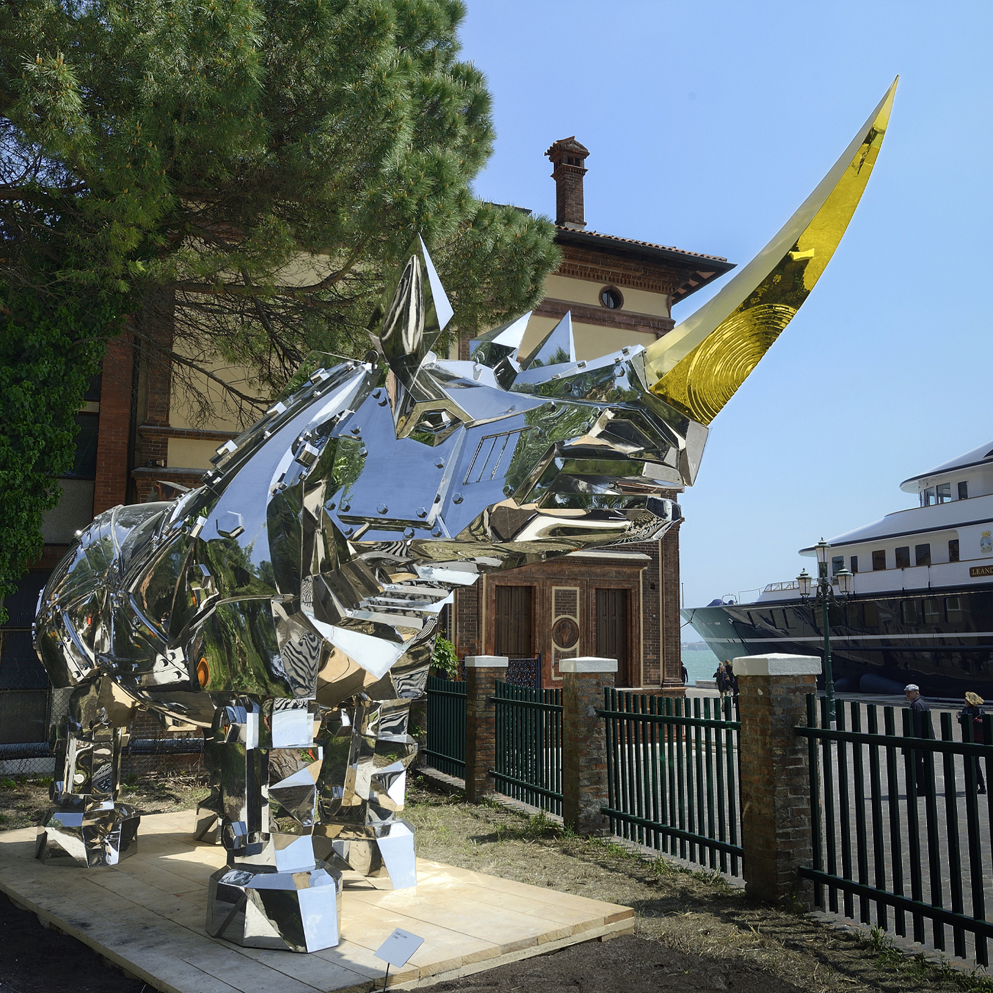 King Kong Rhino in Venice