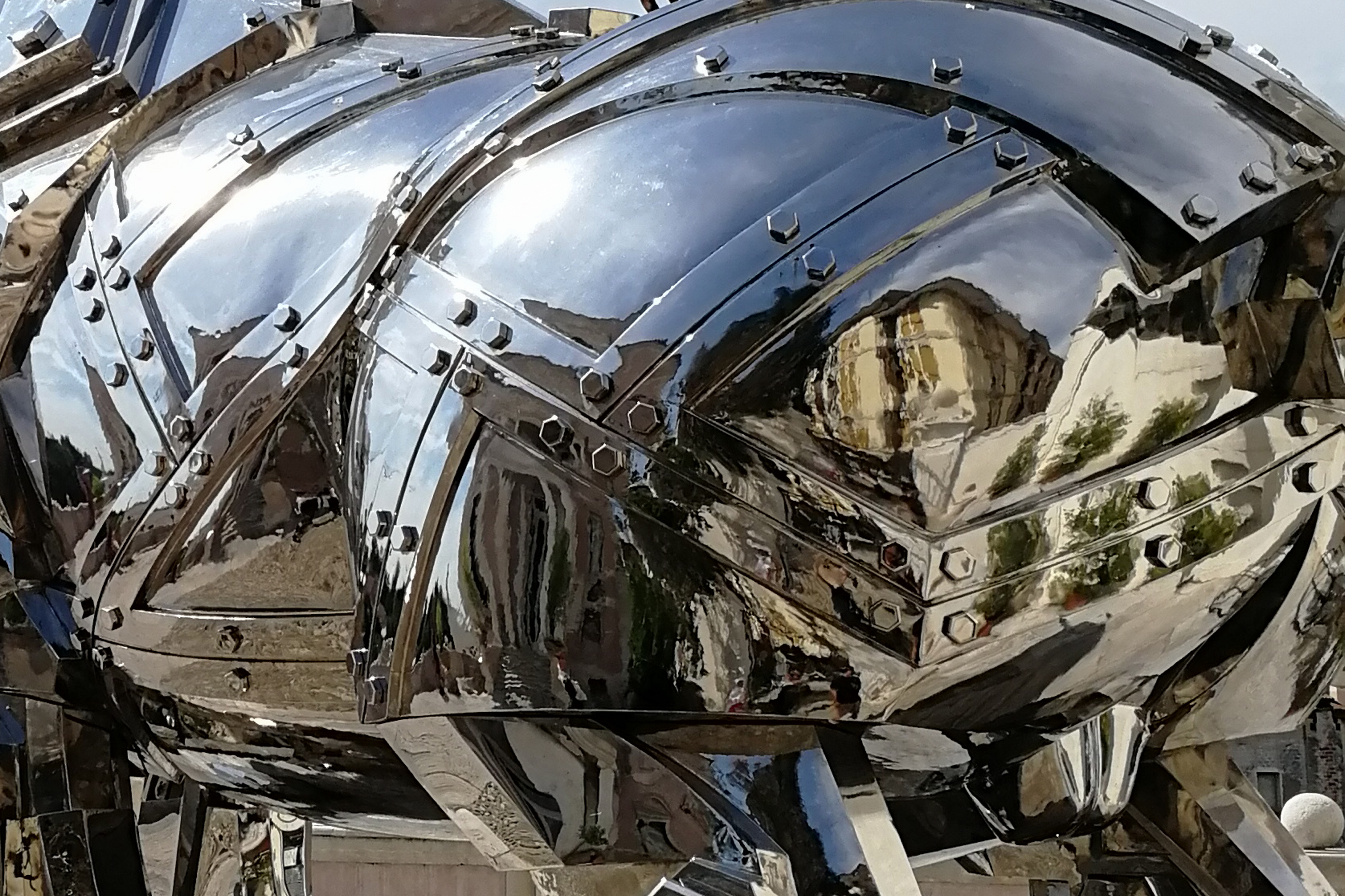 Shih Li-Jen's King Kong Rhino stainless steel detail